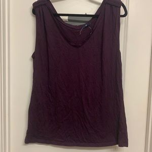 GAP plum sleeveless top